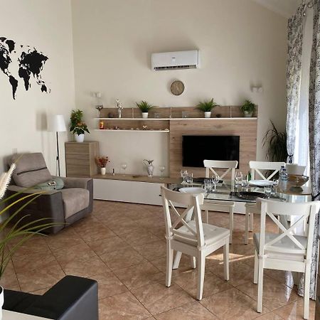Guesthouse Milagre Centro ฟารู ภายนอก รูปภาพ